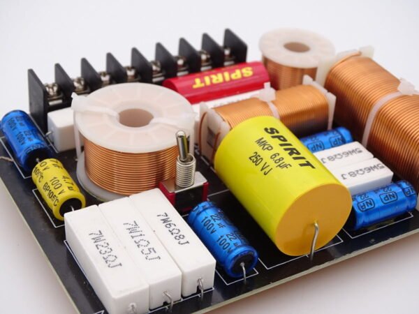 Filtre haut-parleur passif 3 voies 500Hz-5000Hz 4/8 ohms 250 watts