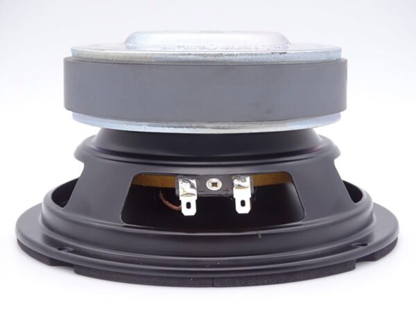 Haut-parleur 20,5 cm - 100 watts - 8 ohms - membrane polypropylène - suspension caoutchouc