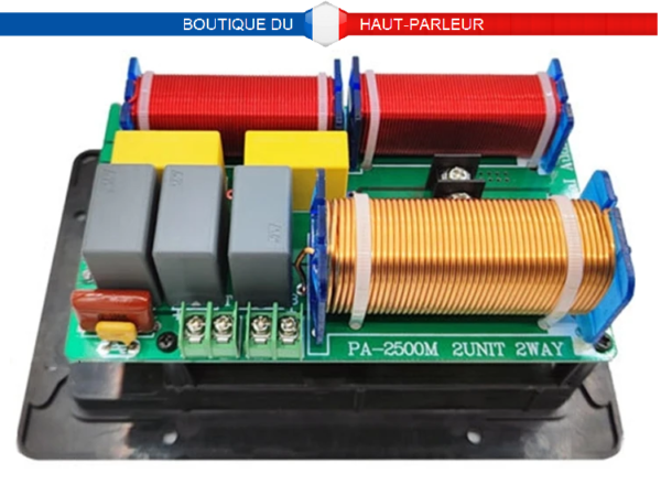 Filtre professionnel 2 voies 800 watts 4 à 8 ohms frequence de croisement 2500 Hz Connexion par double connecteur Neutrik NL4MP