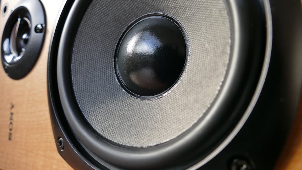 haut-parleur rubber surround edge